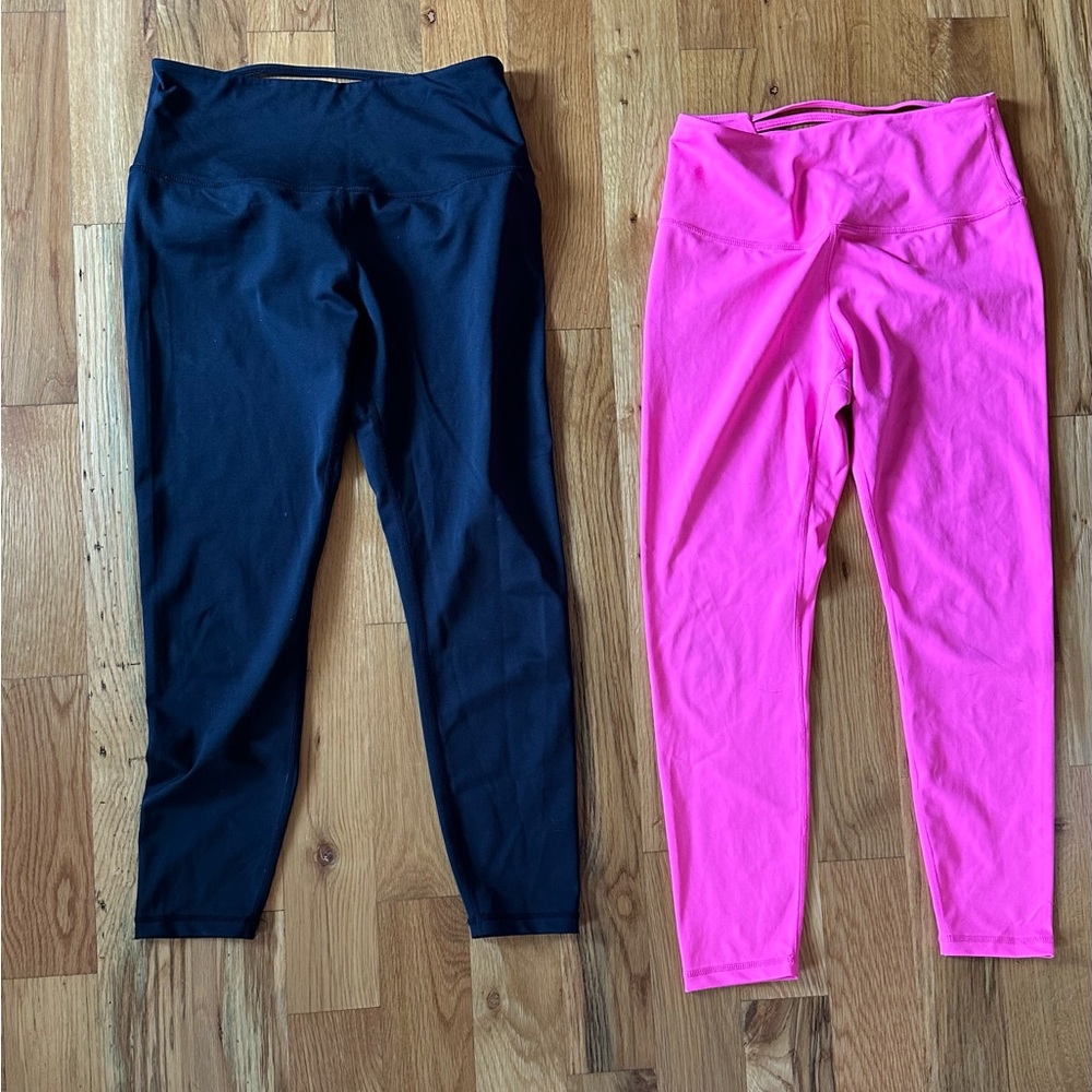 Bundle of 2 pairs Fit Booty Apparel Strappy Back Capri Leggings - Size Medium